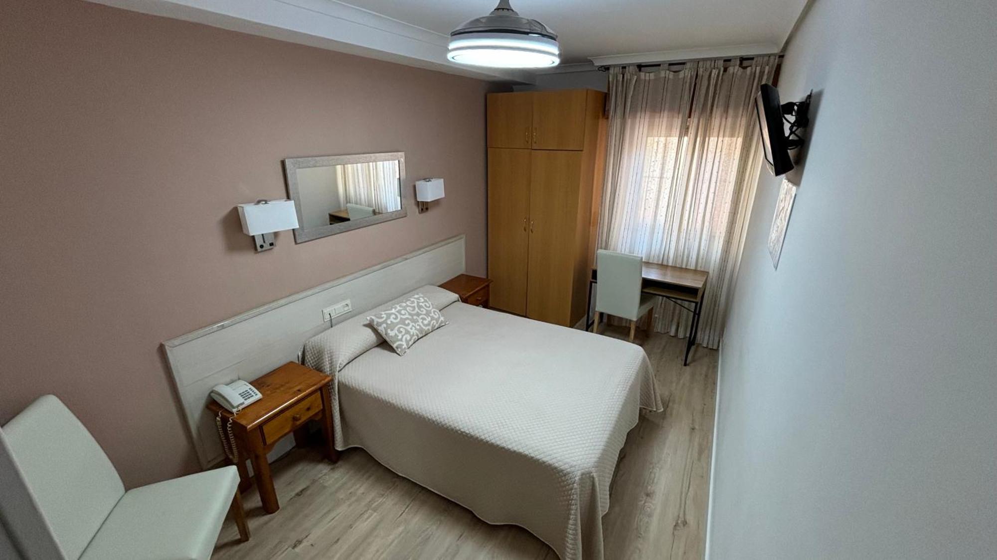 Hostal Atienzar Albacete Exterior foto
